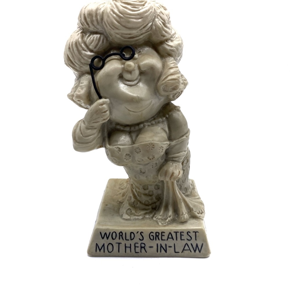 Vintage 1973 Figurine World’s Greatest Mother-In-Law Statuette R& W Berries Cos.